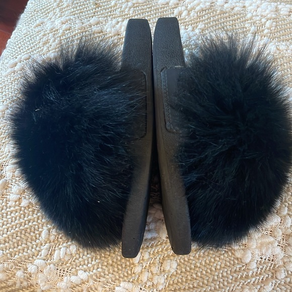 Fox Fur Slides - Picture 3 of 5